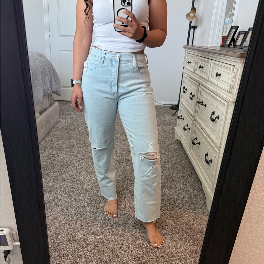 NWT Old Navy Xtra High-Rise Sky-Hi Straight Jeans
